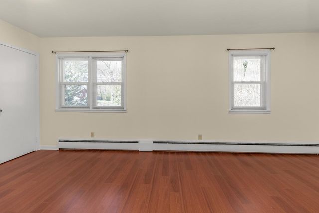 105 Warner Avenue S, Willernie, MN 55090