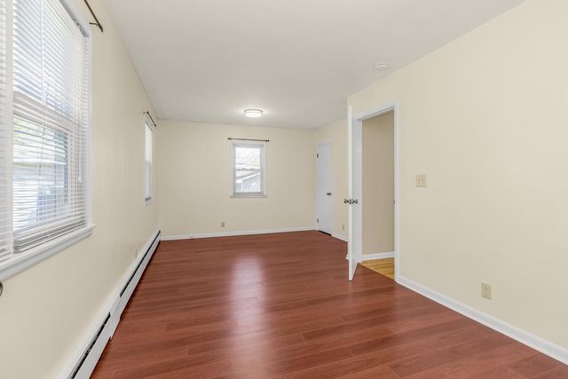 105 Warner Avenue S, Willernie, MN 55090