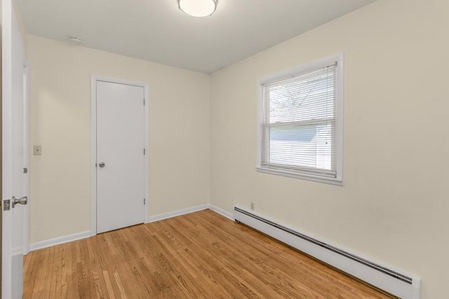105 Warner Avenue S, Willernie, MN 55090
