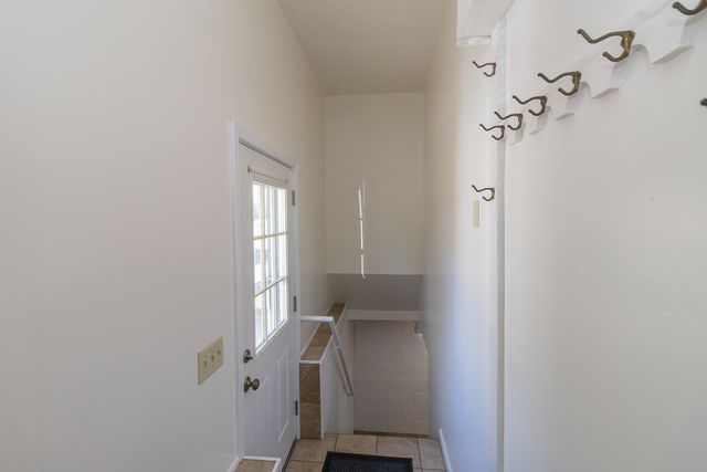 105 Warner Avenue S, Willernie, MN 55090