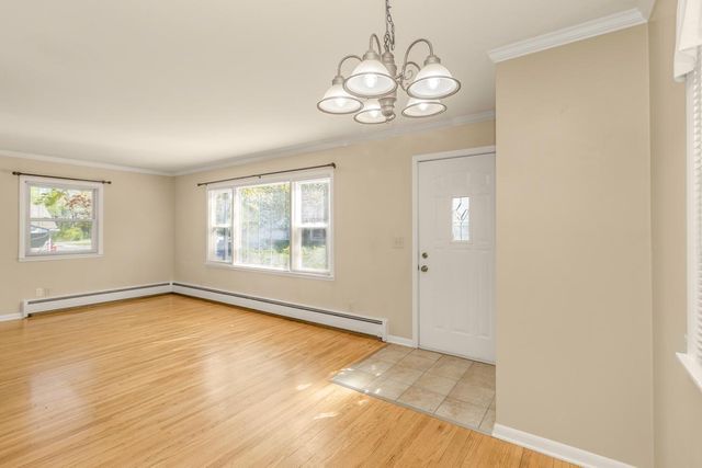 105 Warner Avenue S, Willernie, MN 55090