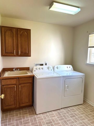 1511 Eastpointe Drive, Pleasant, MI 48858