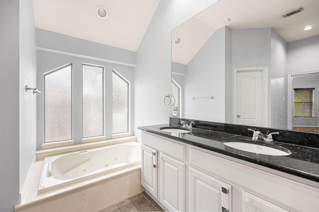 802 Floriencia Street, Sugar Land, TX 77479