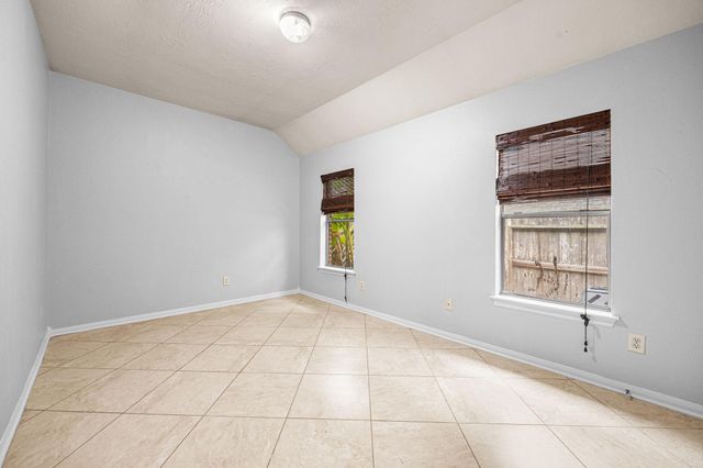 802 Floriencia Street, Sugar Land, TX 77479