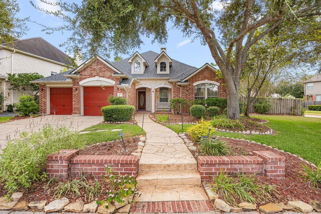 802 Floriencia Street, Sugar Land, TX 77479