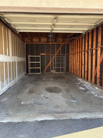 7001 Church Avenue 15, Highland, CA 92346