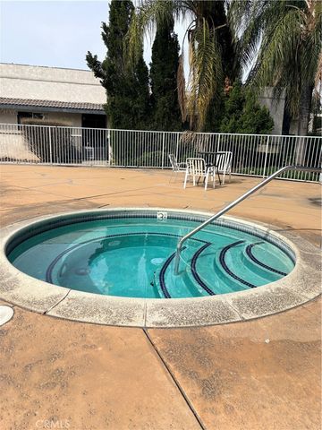 7001 Church Avenue 15, Highland, CA 92346