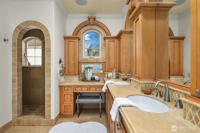 8772 Sand Point Way NE, Seattle, WA 98115