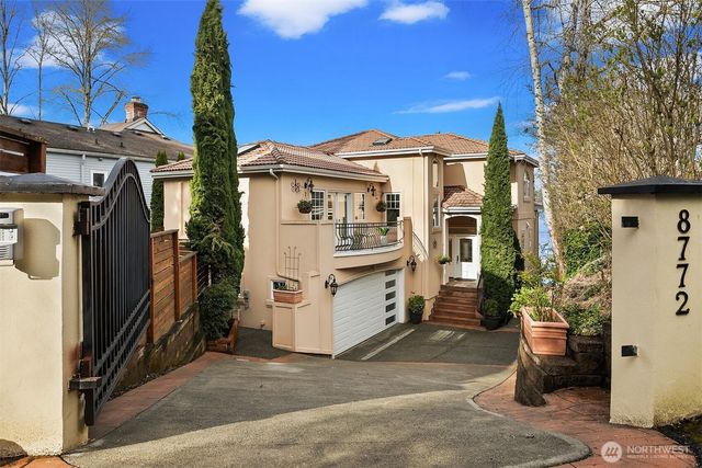 8772 Sand Point Way NE, Seattle, WA 98115