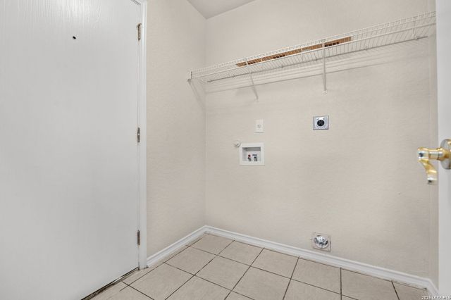 9131 LAGUNA FLS, San Antonio, TX 78251