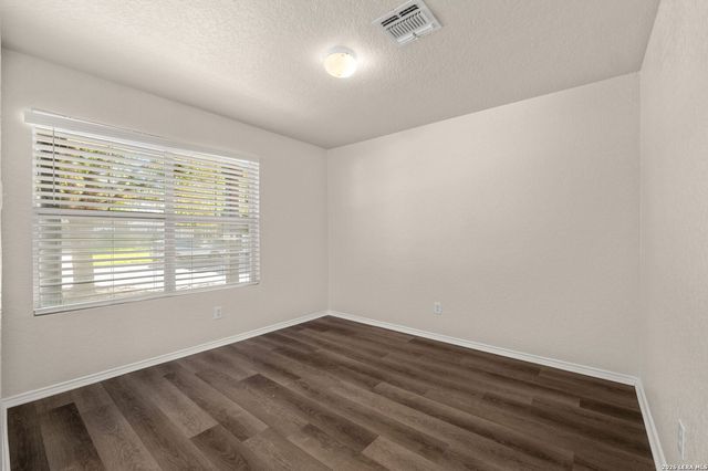 9131 LAGUNA FLS, San Antonio, TX 78251