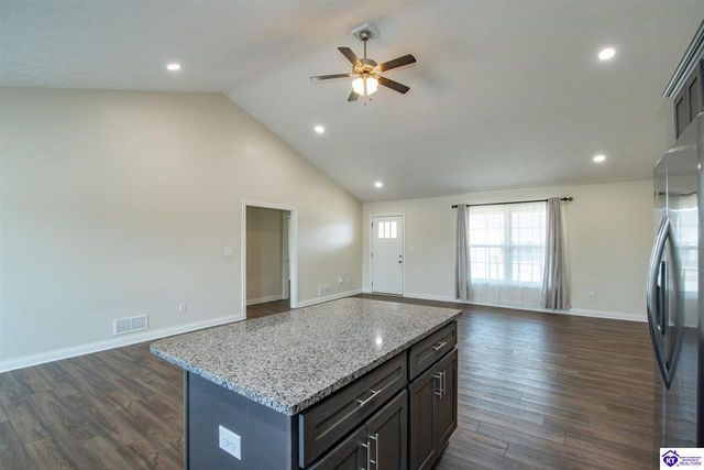 311 Valhalla Trace, Vine Grove, KY 40175