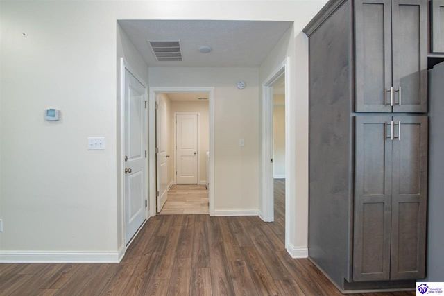 311 Valhalla Trace, Vine Grove, KY 40175