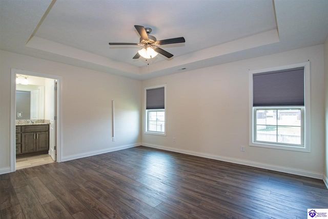 311 Valhalla Trace, Vine Grove, KY 40175