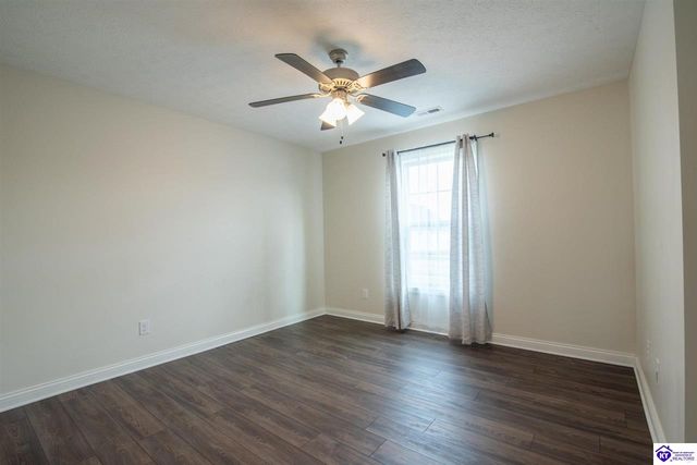 311 Valhalla Trace, Vine Grove, KY 40175