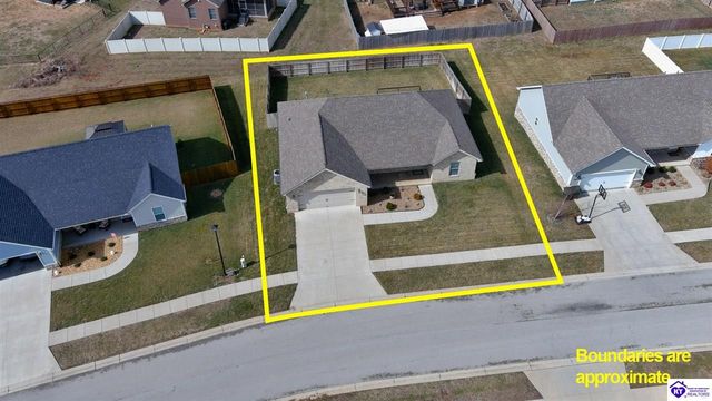 311 Valhalla Trace, Vine Grove, KY 40175