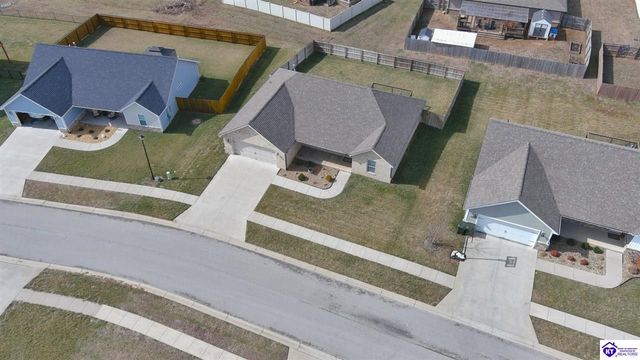 311 Valhalla Trace, Vine Grove, KY 40175