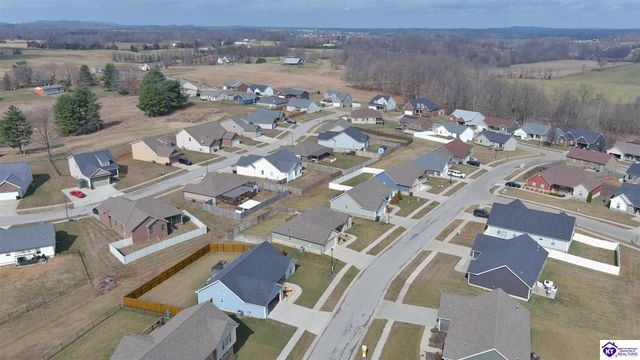 311 Valhalla Trace, Vine Grove, KY 40175