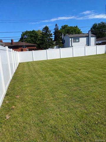 13251 Masonic Boulevard, Warren, MI 48088