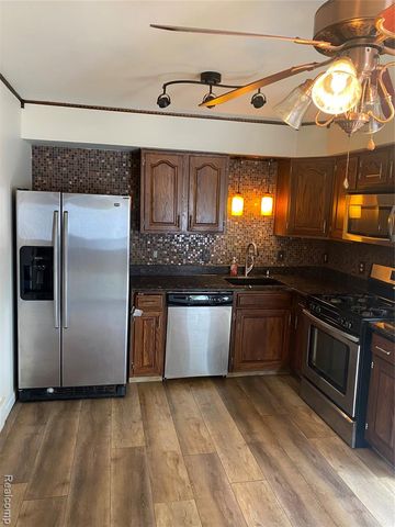 13251 Masonic Boulevard, Warren, MI 48088