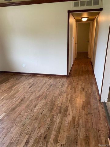 13251 Masonic Boulevard, Warren, MI 48088