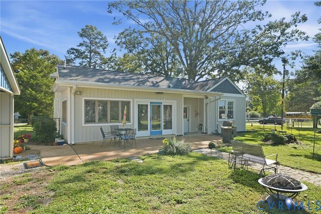 2406 McRae Rd, Richmond, VA 23235
