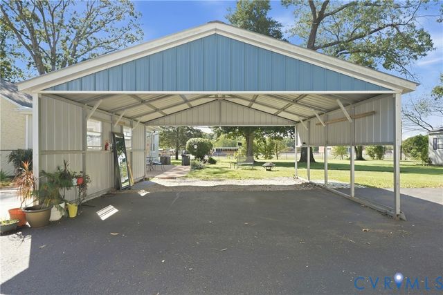 2406 McRae Rd, Richmond, VA 23235
