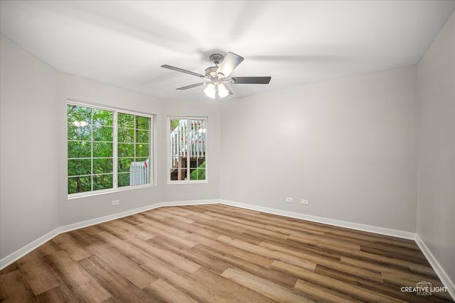 343 W Treehouse Lane, Round Lake, IL 60073