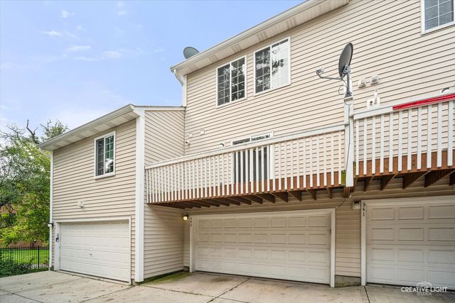 343 W Treehouse Lane, Round Lake, IL 60073