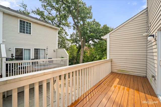 343 W Treehouse Lane, Round Lake, IL 60073
