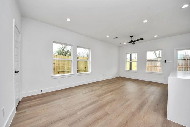 8314 Prairie View Drive, Houston, TX 77088