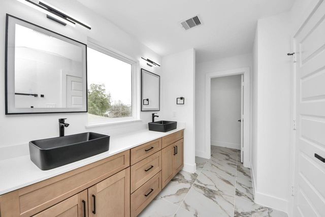 8314 Prairie View Drive, Houston, TX 77088