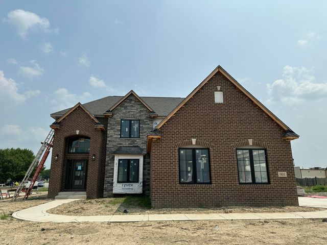 1023 Kensington Court, Schererville, IN 46375