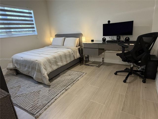 3111 NE 51st St 106C, Fort Lauderdale, FL 33308