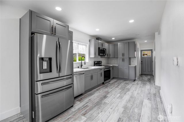 9402 Portland Avenue E, Tacoma, WA 98445