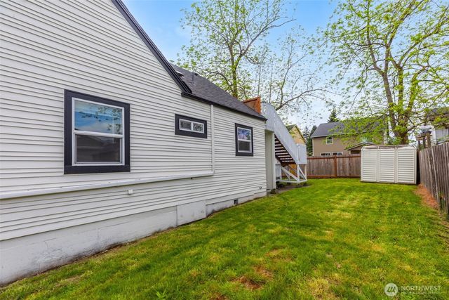 9402 Portland Avenue E, Tacoma, WA 98445