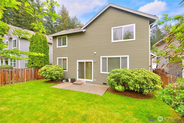 28104 Maple Ridge Way SE, Maple Valley, WA 98038