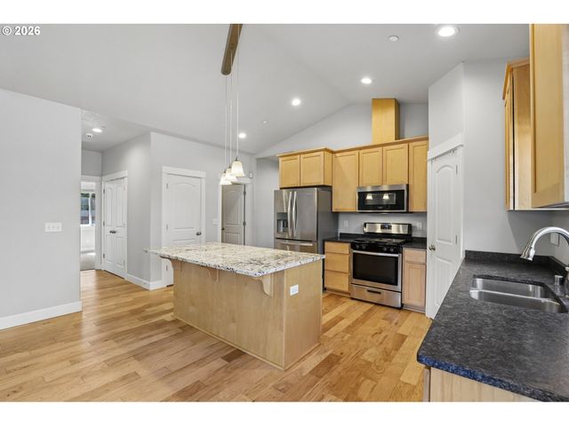 640 Se SUMNER St, Camas, WA 98607