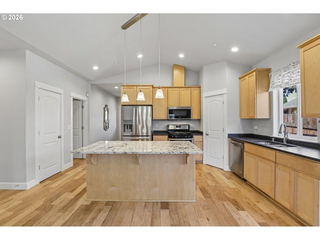 640 Se SUMNER St, Camas, WA 98607