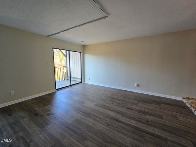 3071 Huntleigh Drive, Raleigh, NC 27604