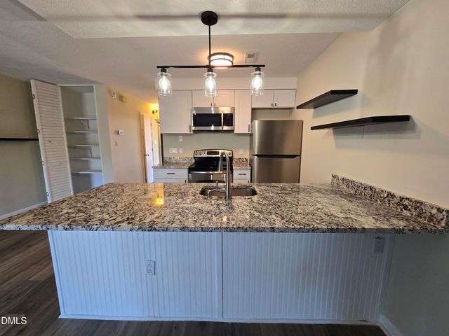 3071 Huntleigh Drive, Raleigh, NC 27604
