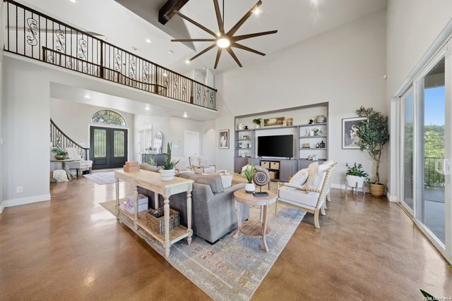 10042 RAFTER S TRL, Helotes, TX 78023