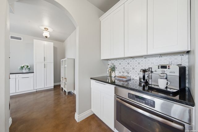 10042 RAFTER S TRL, Helotes, TX 78023