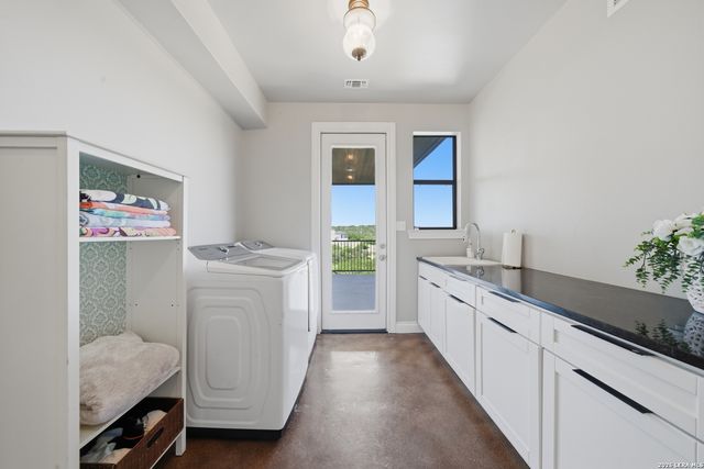 10042 RAFTER S TRL, Helotes, TX 78023