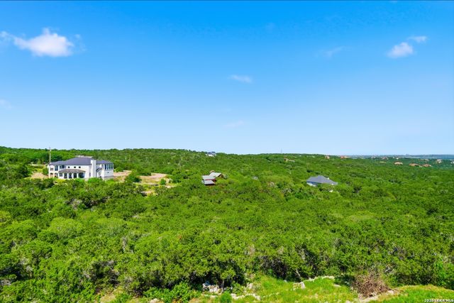 10042 RAFTER S TRL, Helotes, TX 78023