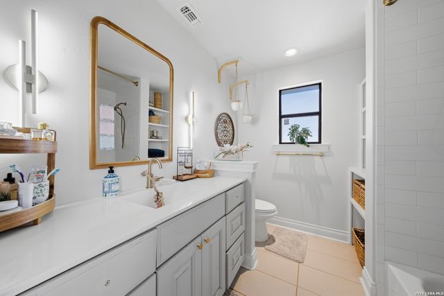 10042 RAFTER S TRL, Helotes, TX 78023