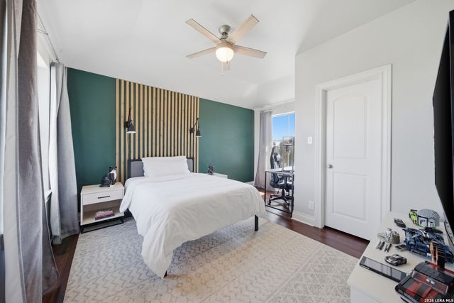 10042 RAFTER S TRL, Helotes, TX 78023