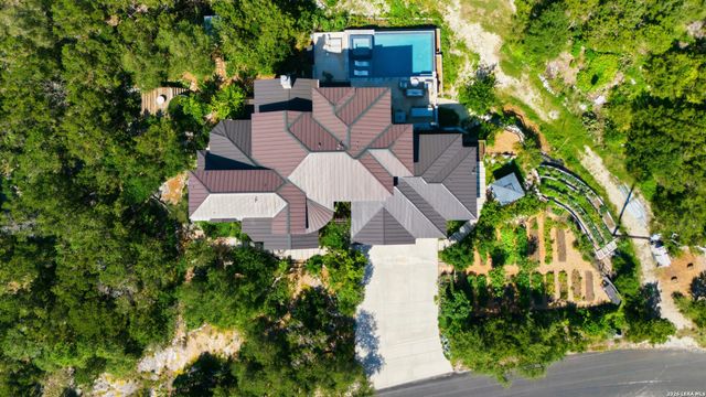 10042 RAFTER S TRL, Helotes, TX 78023