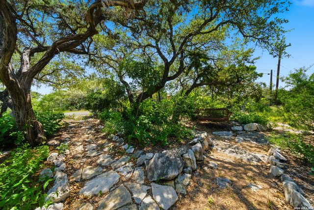 10042 RAFTER S TRL, Helotes, TX 78023