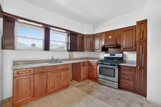 247 Nuber Avenue, Mount Vernon, NY 10553